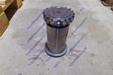 ОСЬ БАЛАНСИРА 941-2918054 3-Х ОСН П/П В СБ С ГАЙКАМИ 500-3104076+ШАЙБЫ